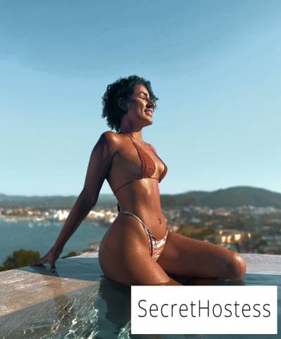 23 Year Old European Escort Zürich Black Hair Brown eyes - Image 8