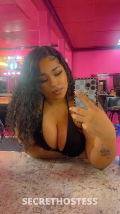 SEATTLE new to town THICK curly headed babe 5 SERVICE in Seattle WA