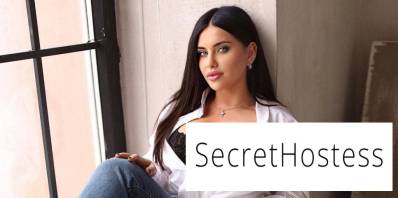27 year old European Escort in Budapest Joly