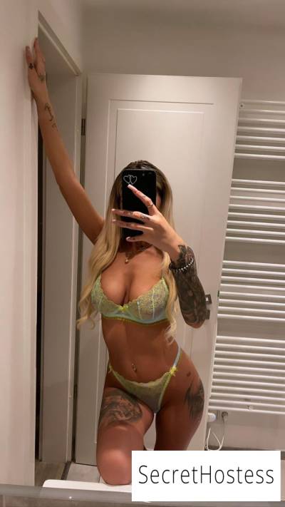 22 year old European Escort in Düsseldorf Sicilia