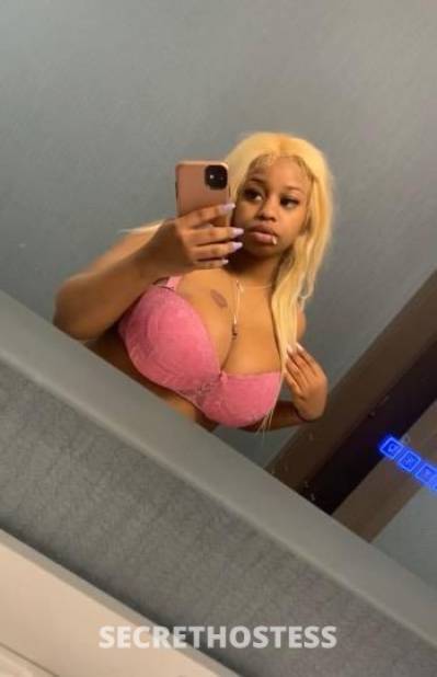 Yassminn 23Yrs Old Escort Chicago IL Image - 10