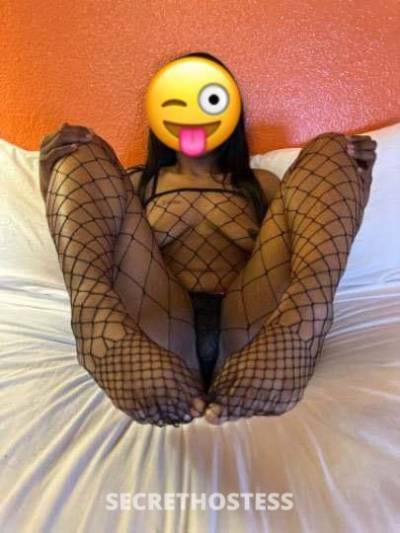 22 year old Escort in Charlotte NC sexy sweet pussy