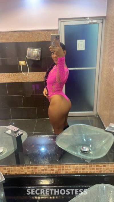 23 year old Hispanic Escort in San Antonio TX cool in the city take advantage