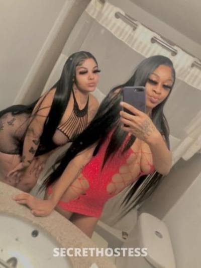 Exotic Threesome 2 girl special in Indianapolis IN