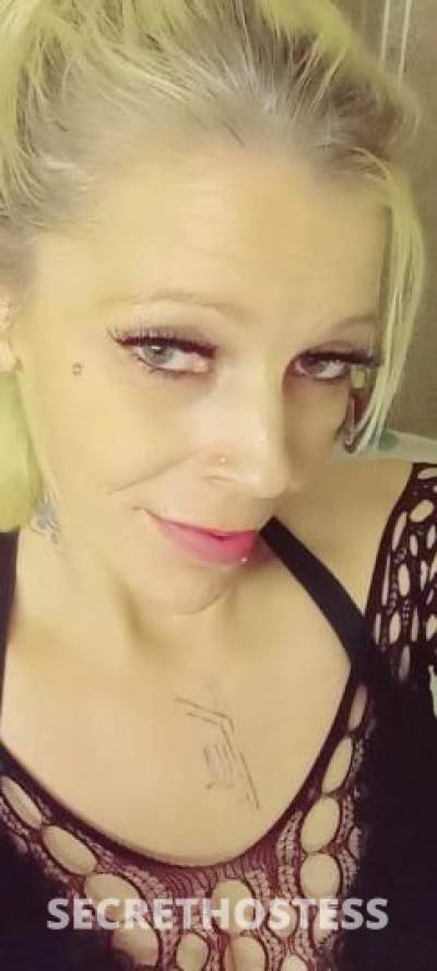 Stacy 40Yrs Old Escort Saint Louis MO Image - 3