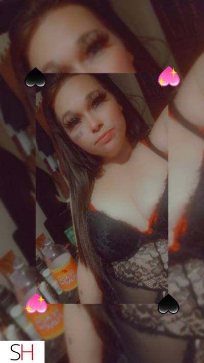 25 year old Caucasian Escort in Winnipeg - shorty shortings transcona incall availble now
