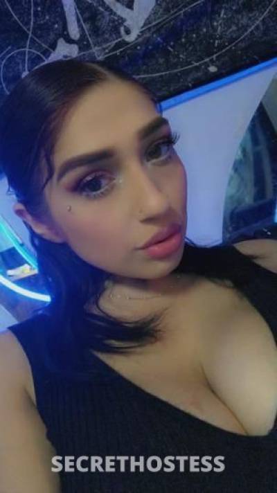 24 year old Latino Escort in Bakersfield CA Cute , slim thick , pretty young Latin gal NOW AVAILABLE FOR
