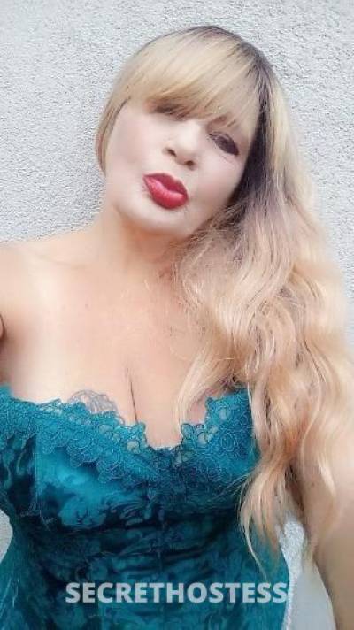 48 year old Escort in College Station TX Squirting fun loving cougar