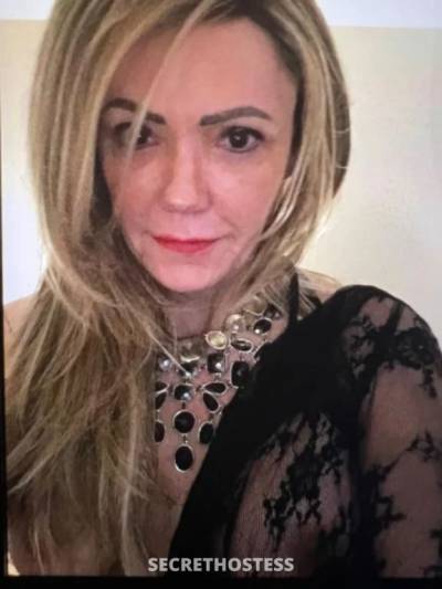 33 year old Australian Escort in Adelaide Aussie Aussie Aussie-fun and friendly gorgeous pilot