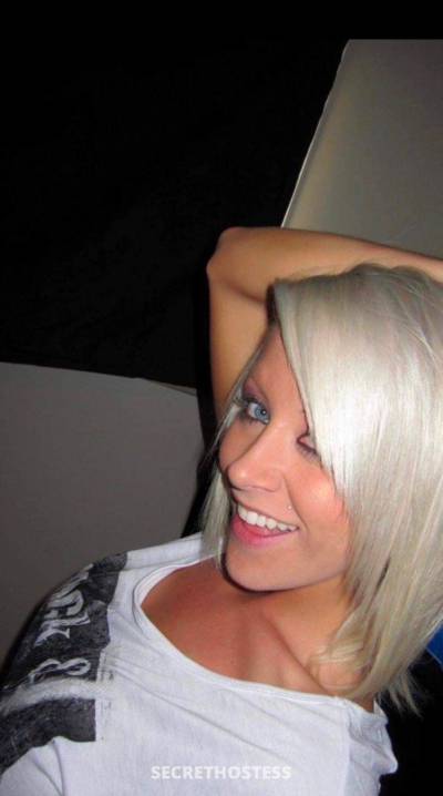 28 Year Old Escort Toronto Blonde - Image 2