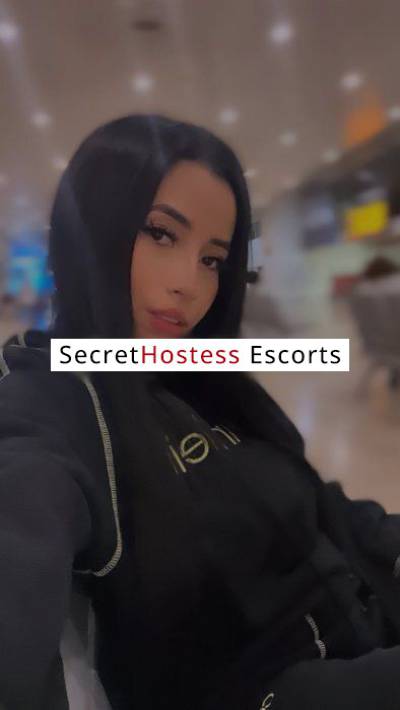19 Year Old Colombian Escort Barcelona - Image 2