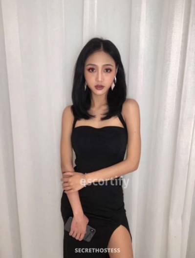 25 Year Old Chinese Escort Auckland Brown eyes - Image 3