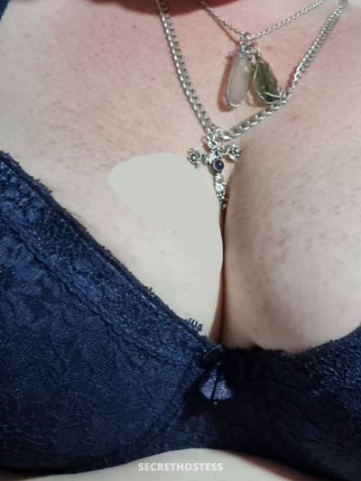 31 Year Old Escort Auckland Redhead Blue eyes - Image 4