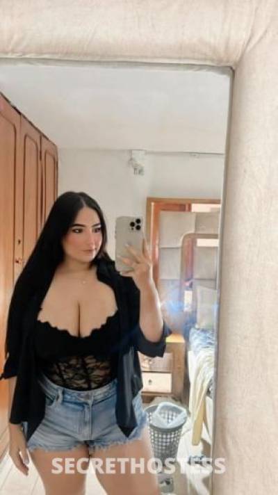 25 Year Old Colombian Escort Philadelphia PA - Image 1