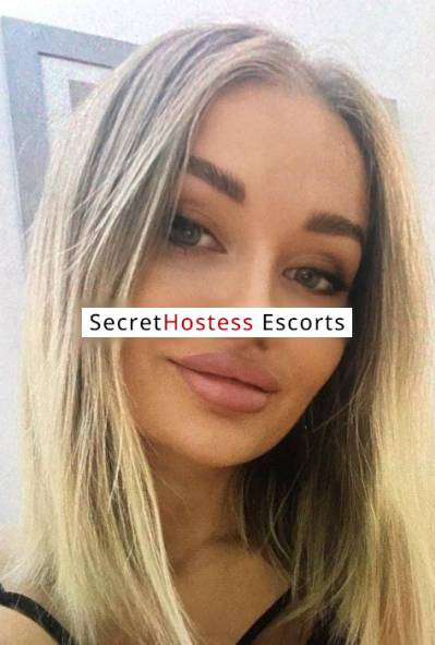 21 Year Old Ukrainian Escort Split Blonde - Image 5