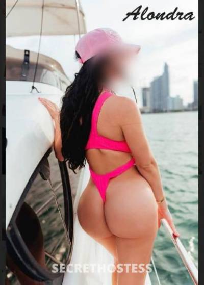 24 year old Latino Escort in Honolulu HI Latina in Aiea