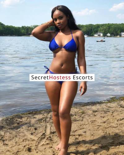 25 year old Cuban Escort in Muscat sweet sexy Lola