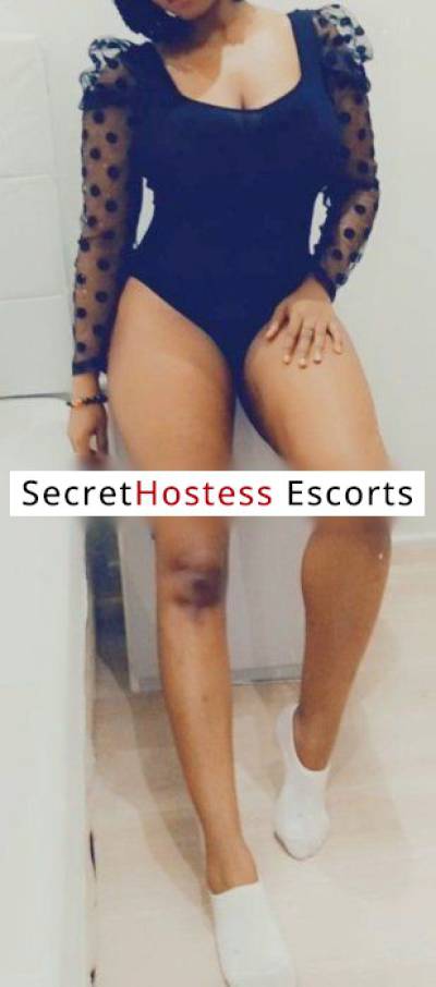 27 year old Dominican Escort in Jeddah Carina