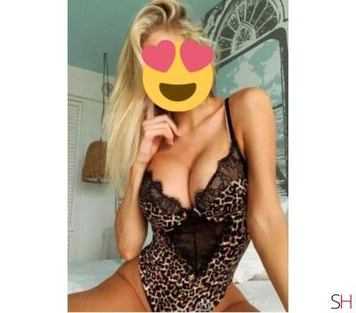 Carla 21Yrs Old Escort Essex Image - 3