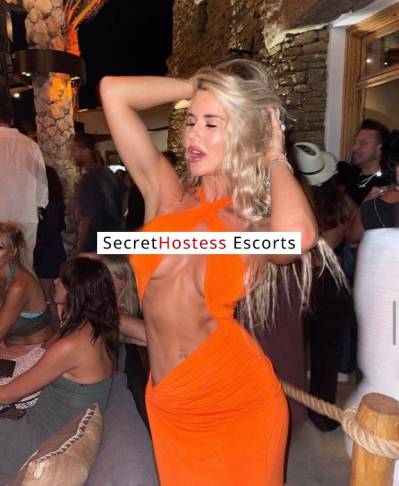 25 Year Old Colombian Escort Dubai Blonde - Image 1
