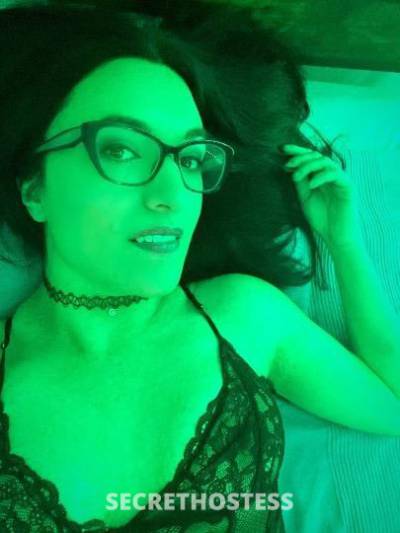 28 year old Escort in Brooklyn NY Come See Me ? Texts Only
