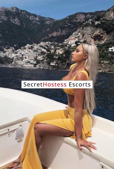 26 Year Old American Escort Dubai Blonde - Image 1