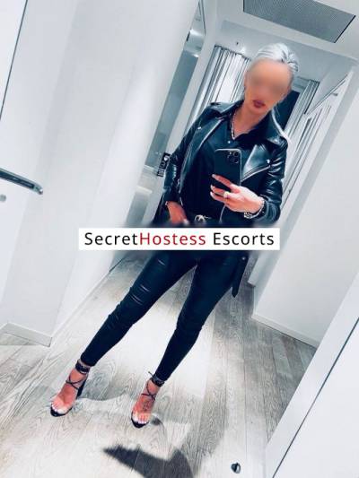 32Yrs Old Escort 50KG 165CM Tall Brasov Image - 17