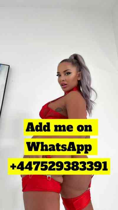 25 year old Canadian Escort in Crewe Hey ??I’m available for fun