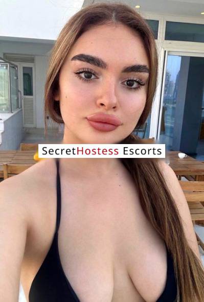 19 Year Old Escort Dubai - Image 3