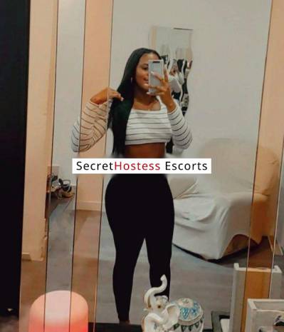 22 Year Old Colombian Escort Valencia - Image 5