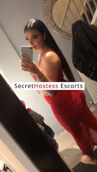 23 year old Italian Escort in London Barbiee