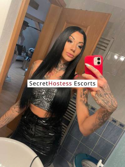 25 year old Russian Escort in Prague Adele Sabelle