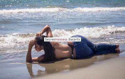 27 Year Old Colombian Escort Berlin - Image 4