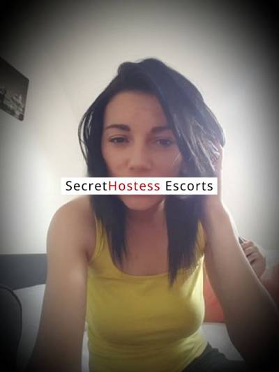 27 Year Old Romanian Escort Vienna - Image 3