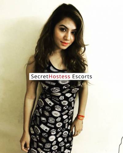 29 Year Old Indian Escort Mumbai Blonde - Image 3