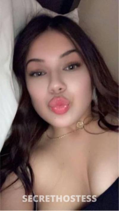 19 year old Escort in San Mateo CA Keeping up with Courtney