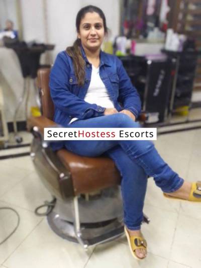 30Yrs Old Escort 62KG 136CM Tall Lahore Image - 2