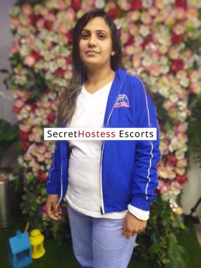 30Yrs Old Escort 62KG 136CM Tall Lahore Image - 4