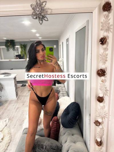 25 Year Old Romanian Escort Ljubljana Black Hair - Image 1