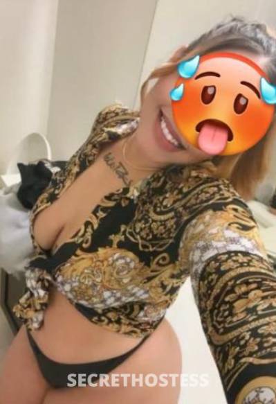 24 year old Chinese Escort in McAllen TX bombon &amp; Roxy??? Chinas nuevas en la ciudad??? fotos