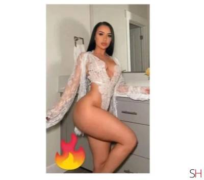 20 year old Asian Escort in London I am Patricia enjoy me, no rush keep calm and relax, Agency