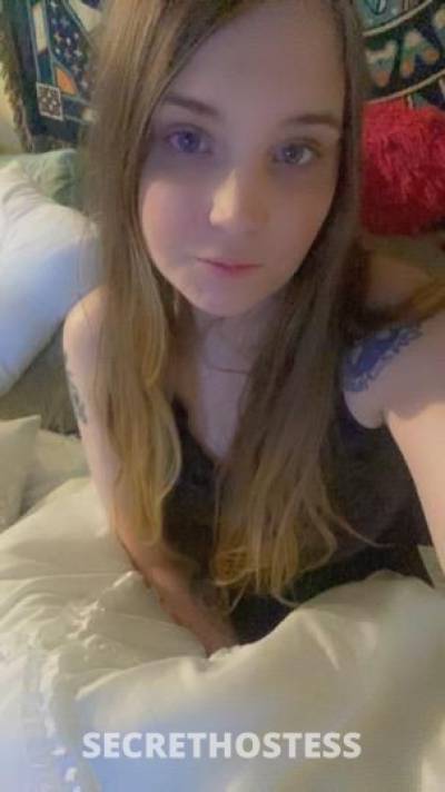 28 year old Escort in Cincinnati OH anna here. incall , content available