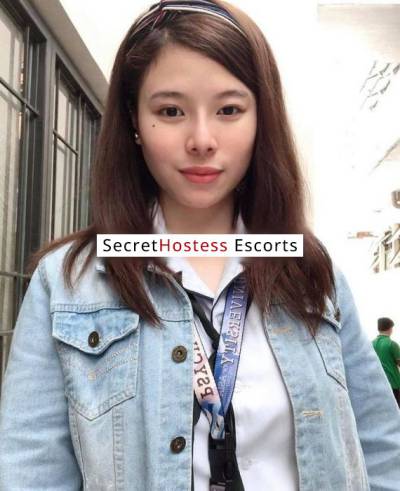 22 Year Old Filipino Escort Makati City - Image 2