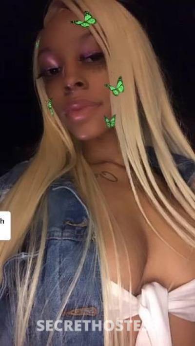 22 year old Malaysian Escort in Brooklyn NY Sexy malaysian barbie ready to play all night long