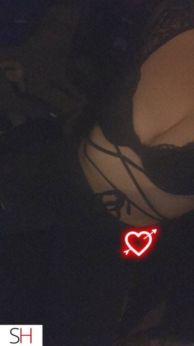 24 year old Caucasian Escort in Owen Sound Kinky, and more than willing