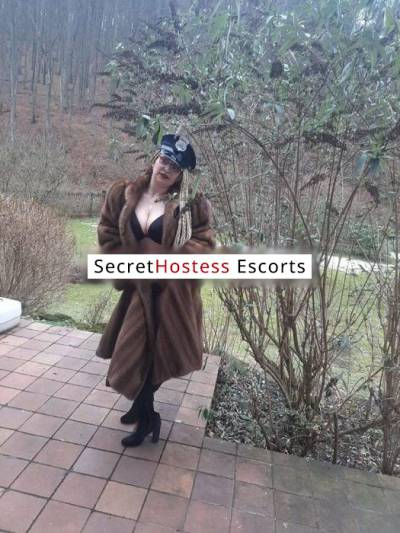 32 Year Old Romanian Escort Vienna Blonde - Image 1