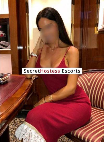 Elite escort Sarah in Paris