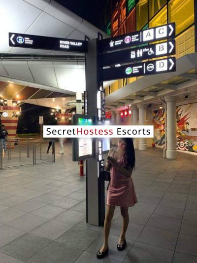 20 Year Old Filipino Escort Makati City - Image 2