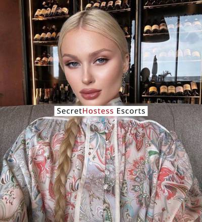 22 Year Old Ukrainian Escort Split Blonde - Image 1