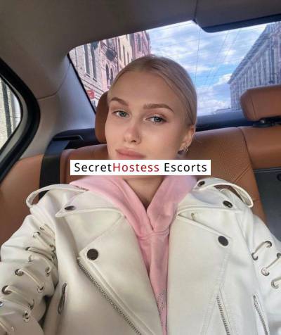 22 Year Old Ukrainian Escort Split Blonde - Image 8
